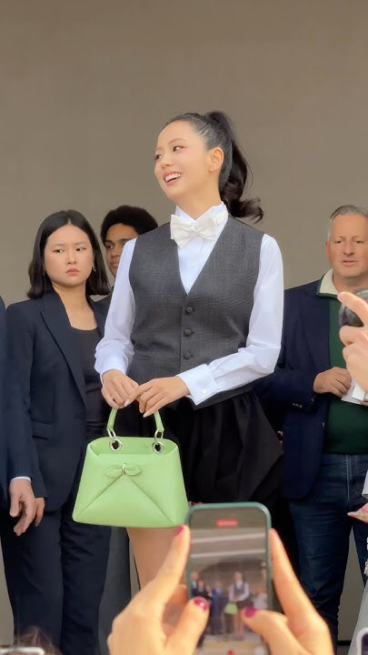 Jisoo (1995) background image recommended by Choeaedol Celeb fandom