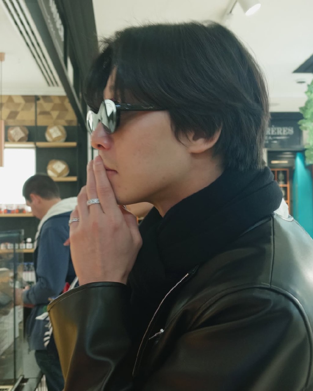 Behind-the-scenes cut of Park Seojoon