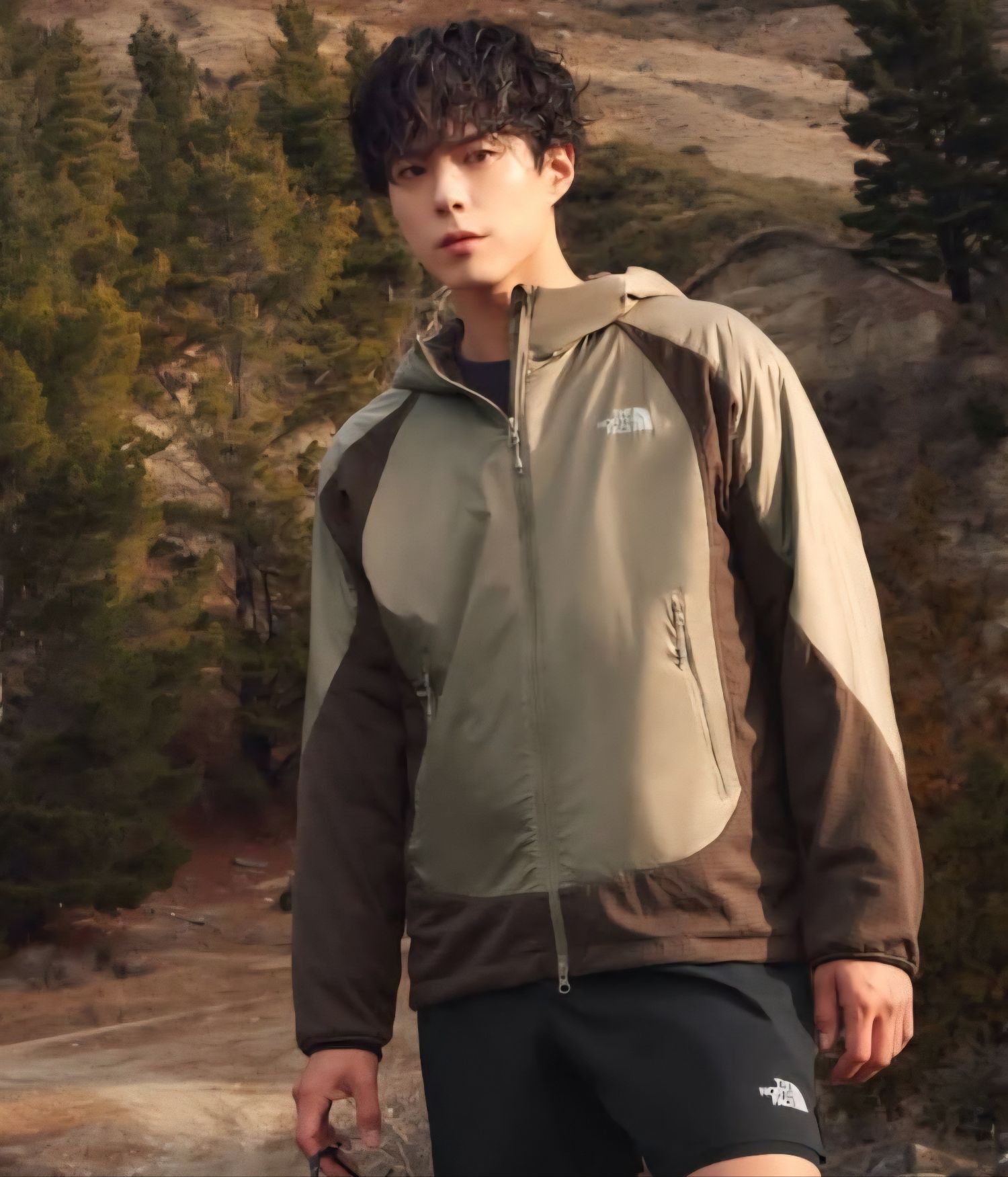 Recent activity shot of Park Bogum