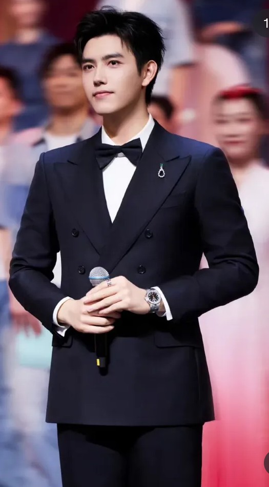 A moment captured by a fan of Arthur Chen