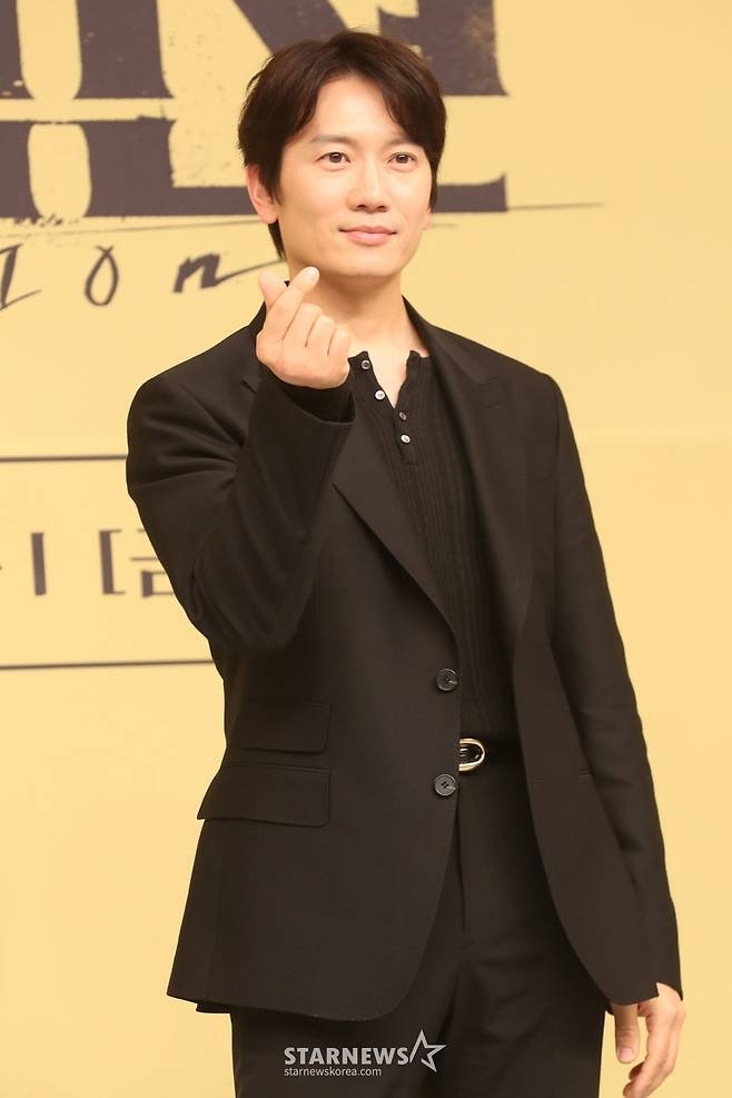 Recent activity shot of Ji Sung