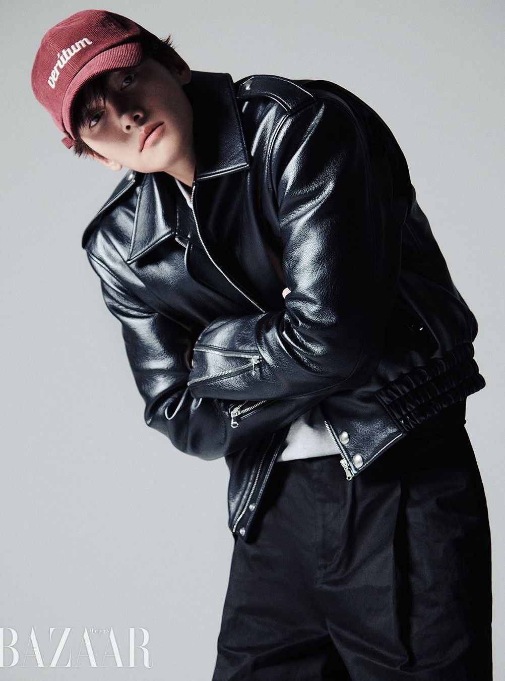 Behind-the-scenes cut of Ji Changwook