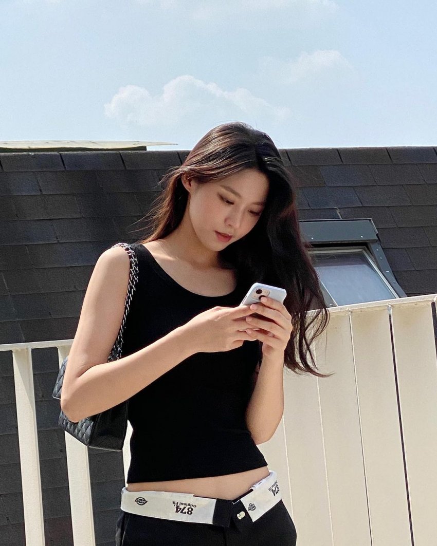 Behind-the-scenes cut of Seolhyun