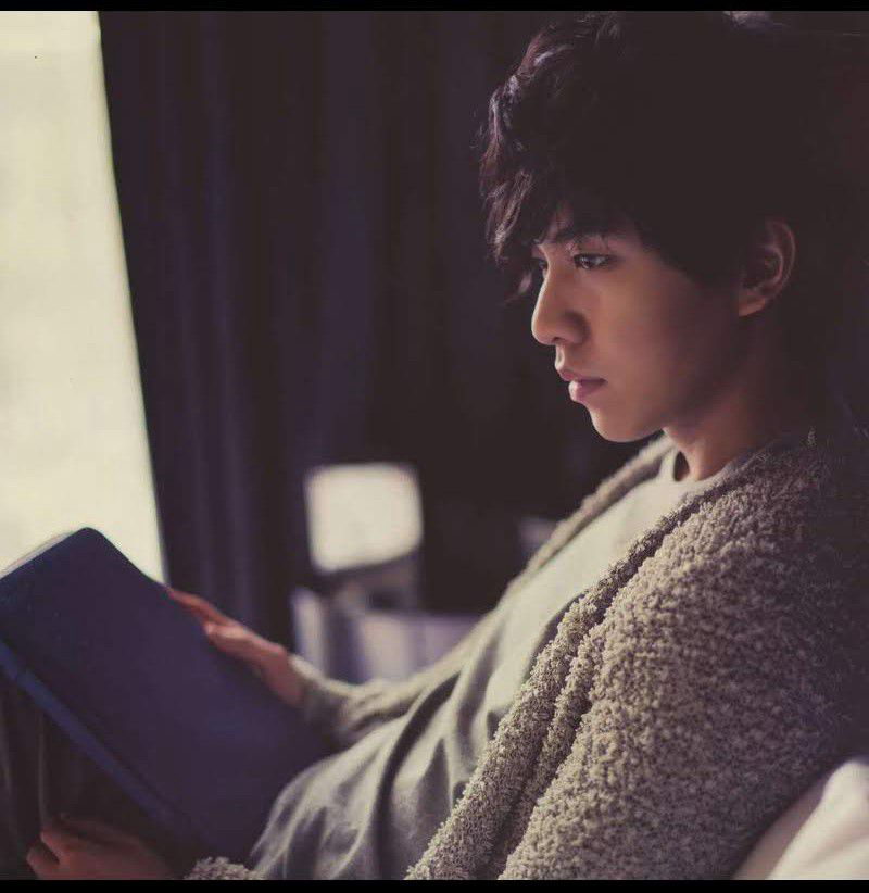 Recent activity shot of Lee Seunggi