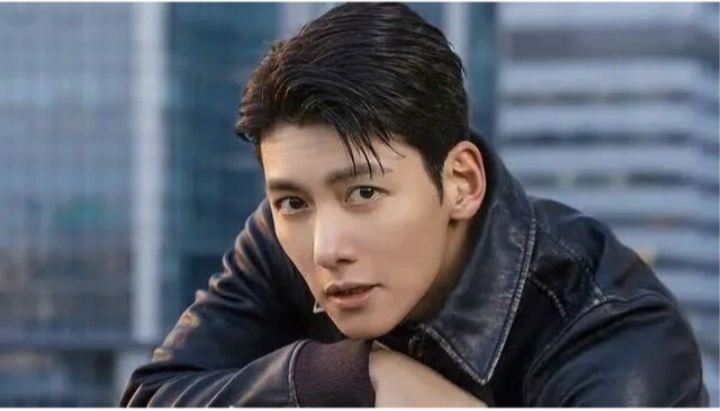 지창욱의 최신 사진