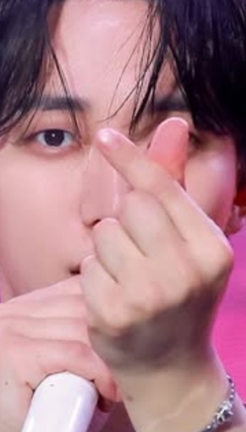 A moment captured by a fan of Lee Junho