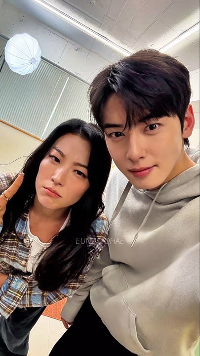 Special wallpaper made by Cha Eunwoo's fans