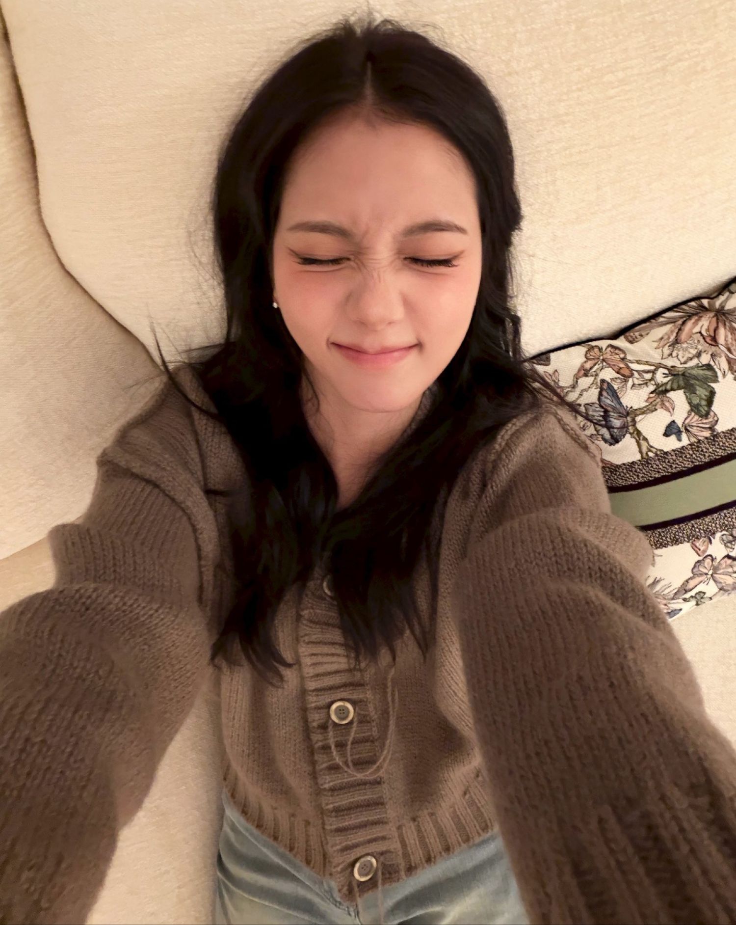 Recent activity shot of Jisoo (1995)