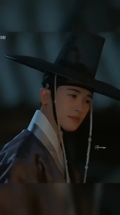 A moment captured by a fan of Park Hyungsik