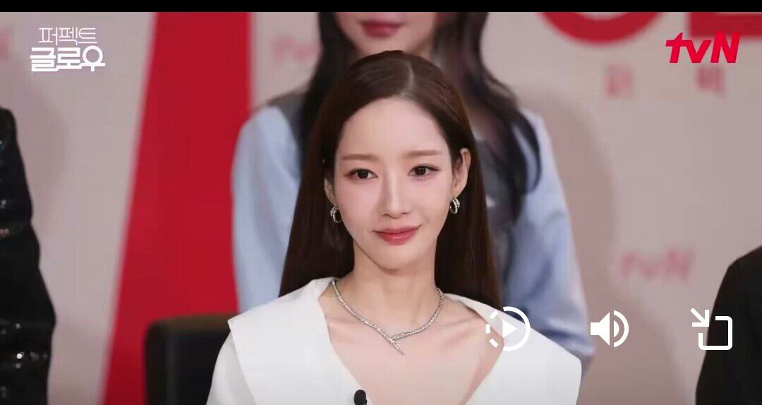 박민영의 비하인드 컷