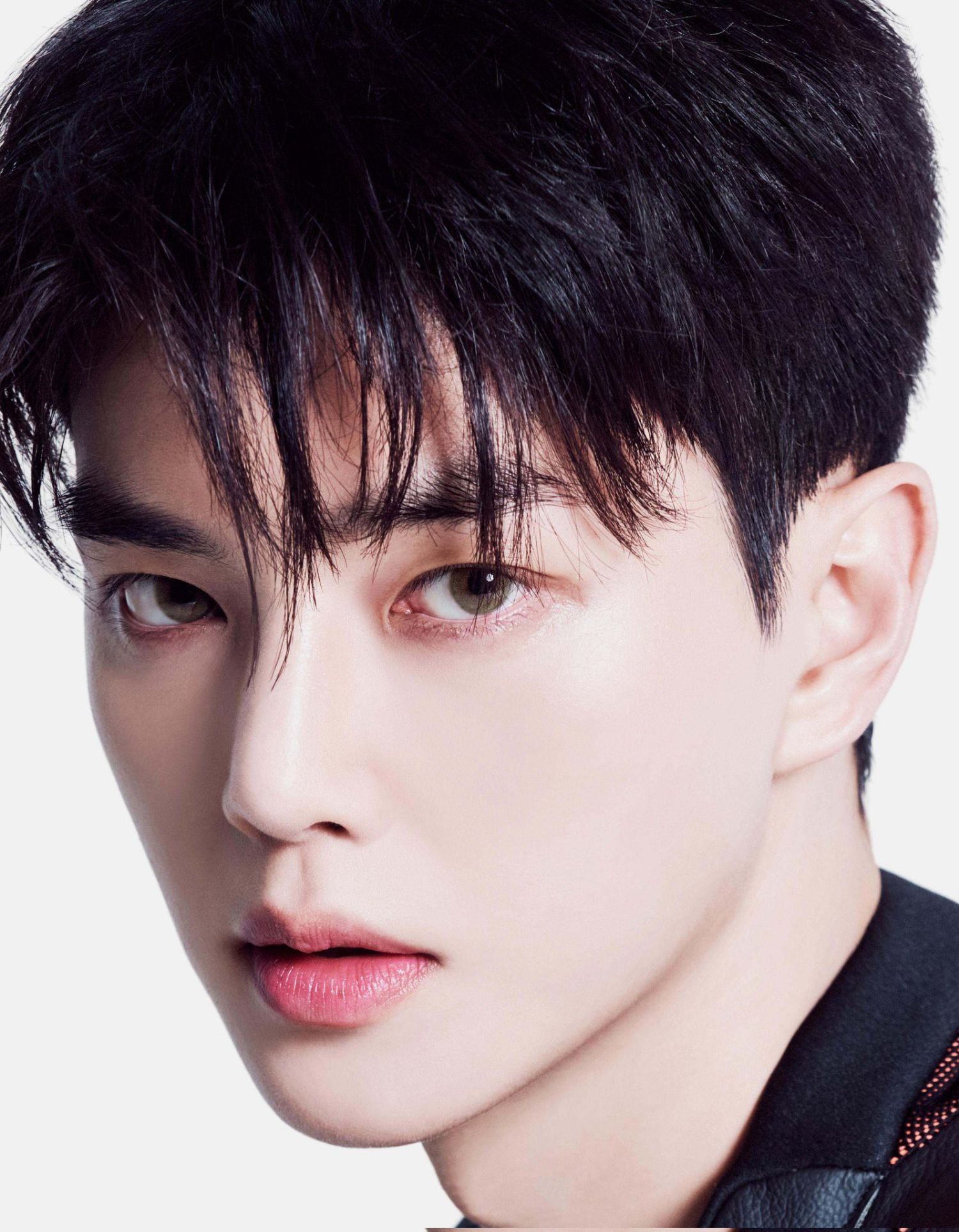 Recent activity shot of Song Kang