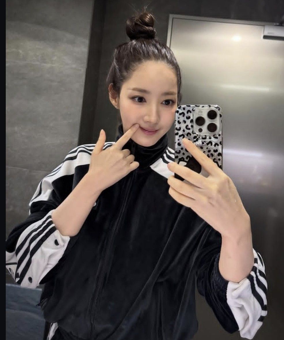 Latest photo of Park Minyoung