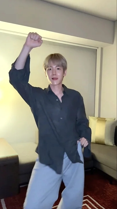 Baekhyun background image recommended by Choeaedol Celeb fandom