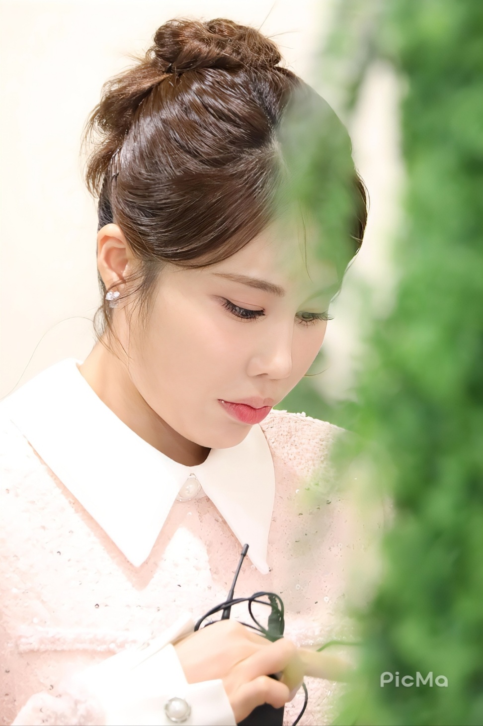 Latest photo of Kim Soyou