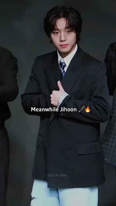 Emotional wallpaper shared by fans for Park Jihoon