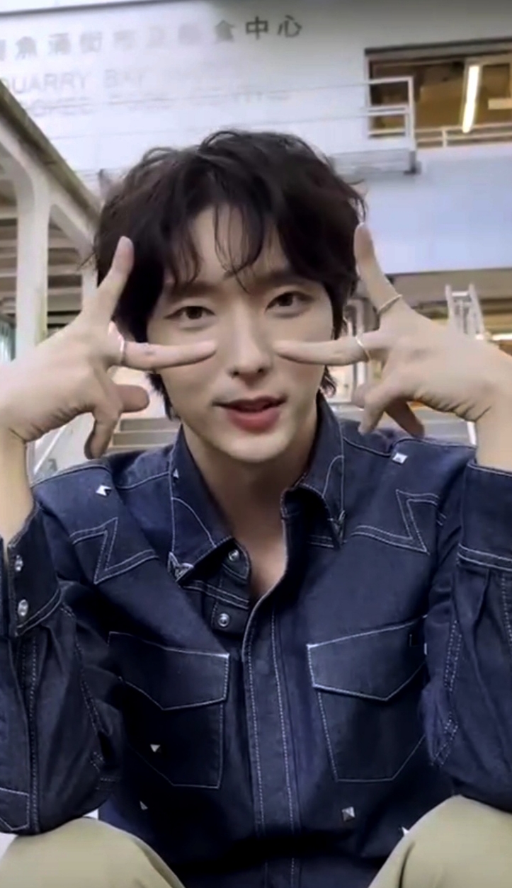 Latest photo of Lee Joongi