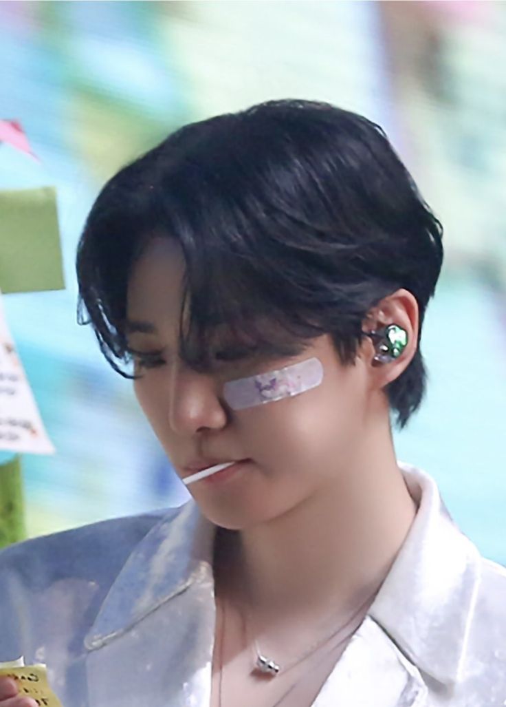 Foto kegiatan terbaru dari Lee Junho