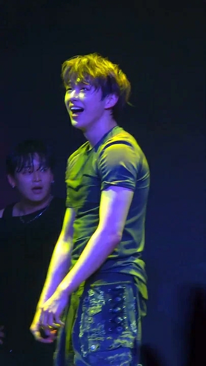 Representative background image loved by Secret Garden fandom