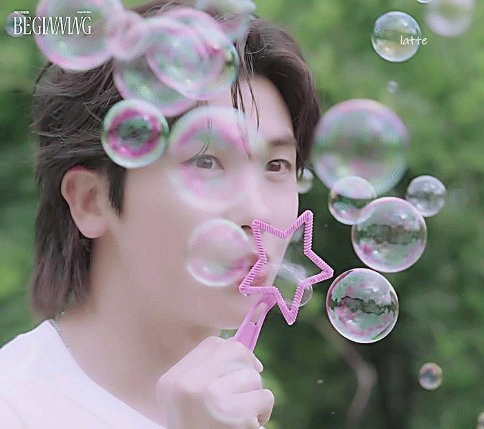 Latest photo of Park Hyungsik