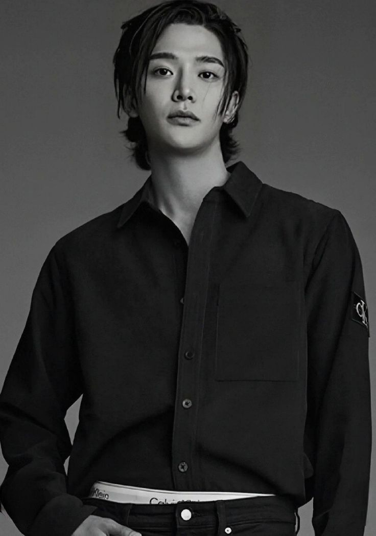 Behind-the-scenes cut of Rowoon