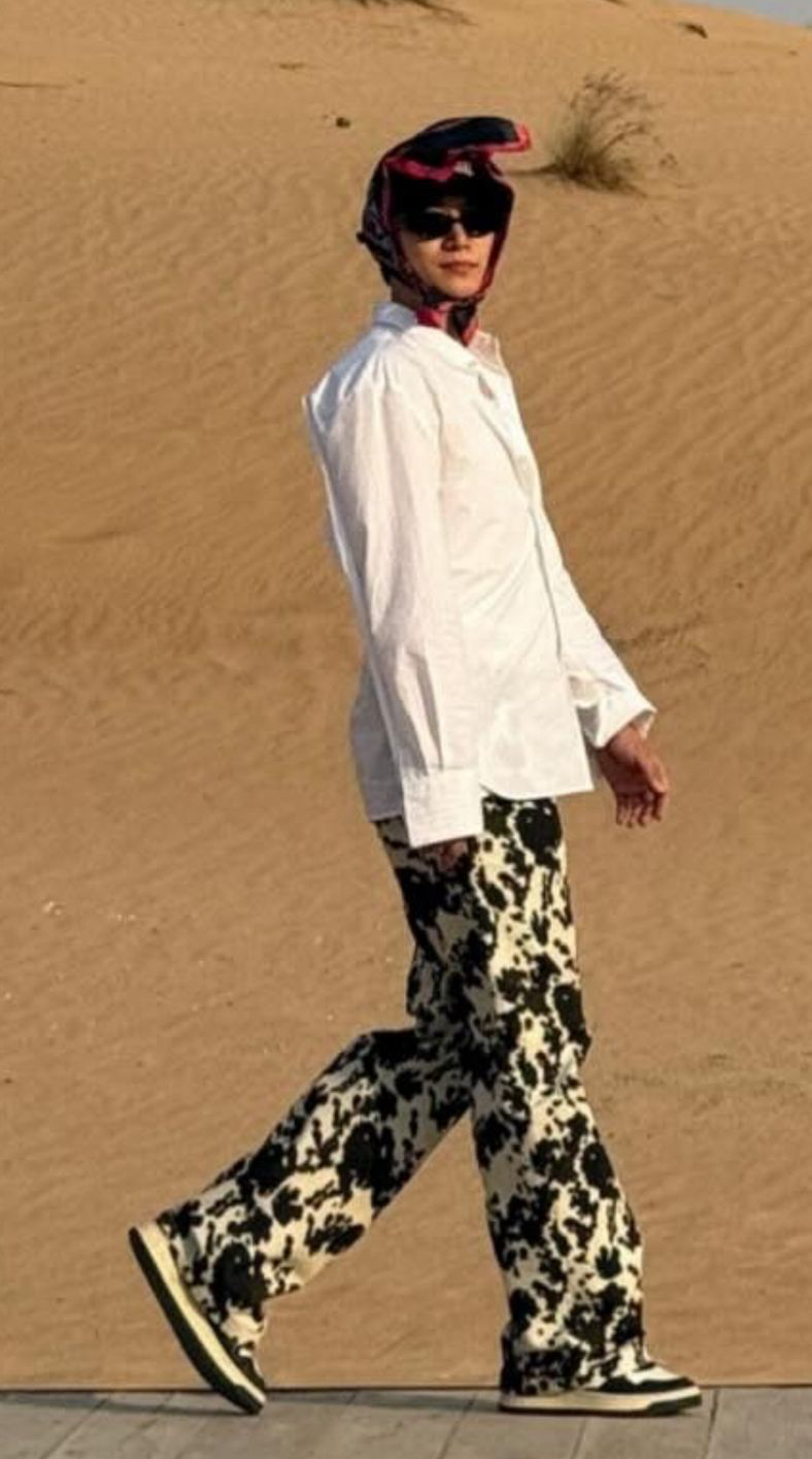 Behind-the-scenes cut of Lee Junho