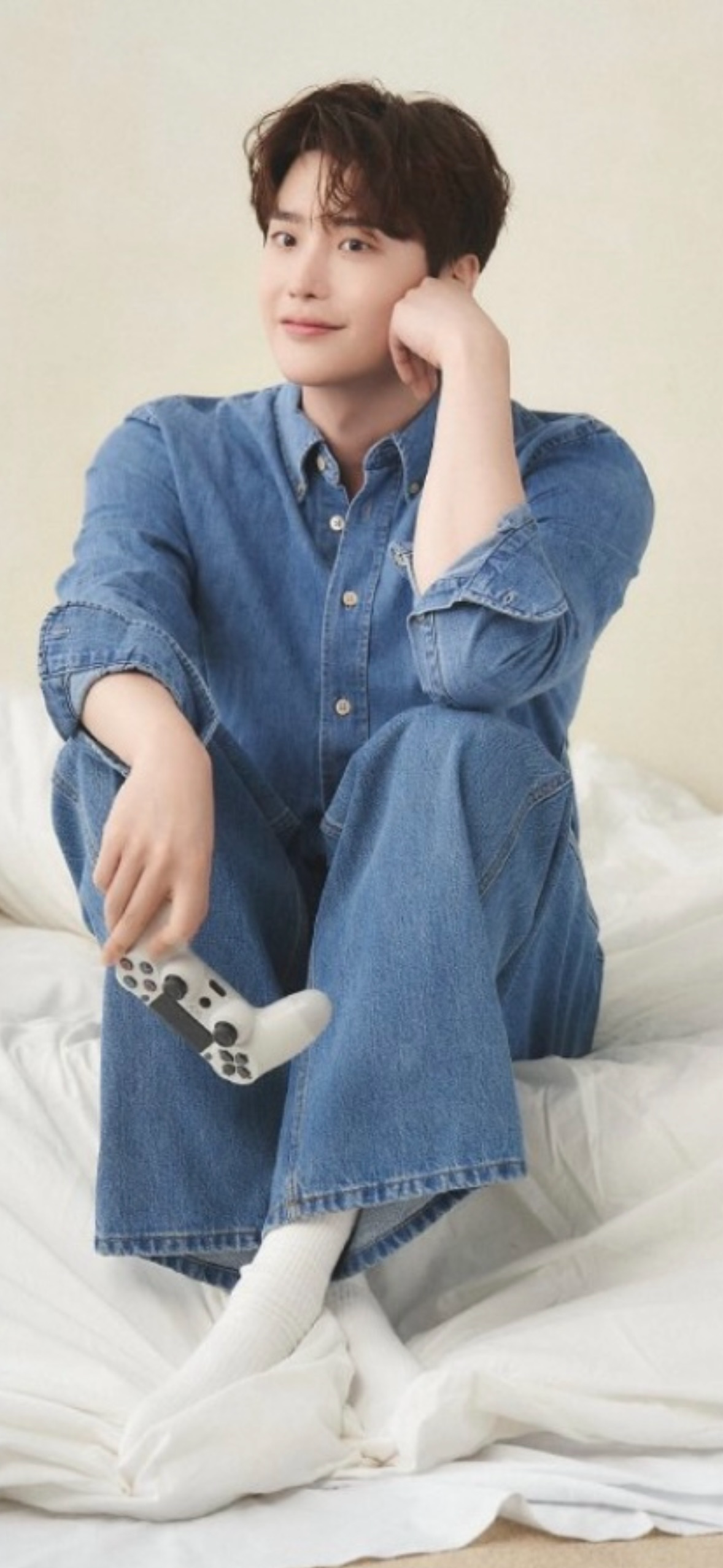 Today's popular wallpaper in Lee Jongsuk community