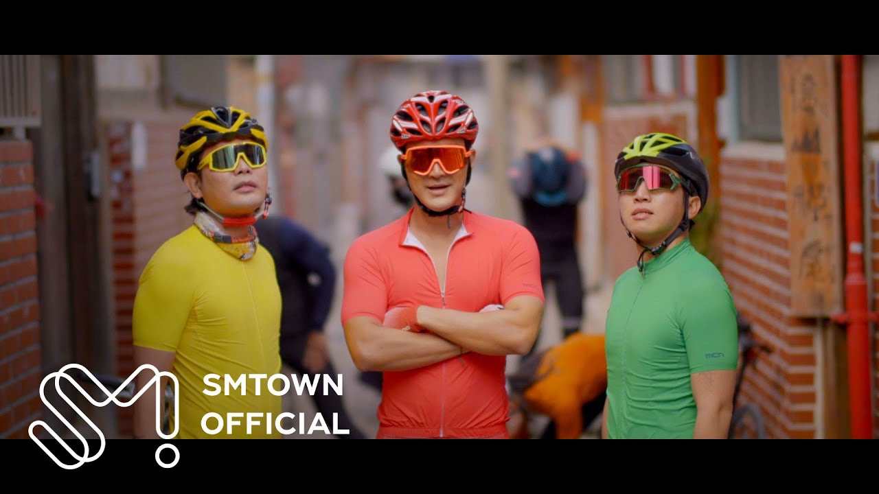 A moment captured by a fan of Choi Siwon