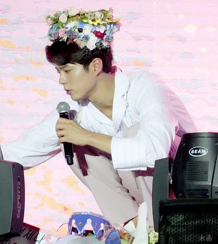 Latest photo of Park Bogum