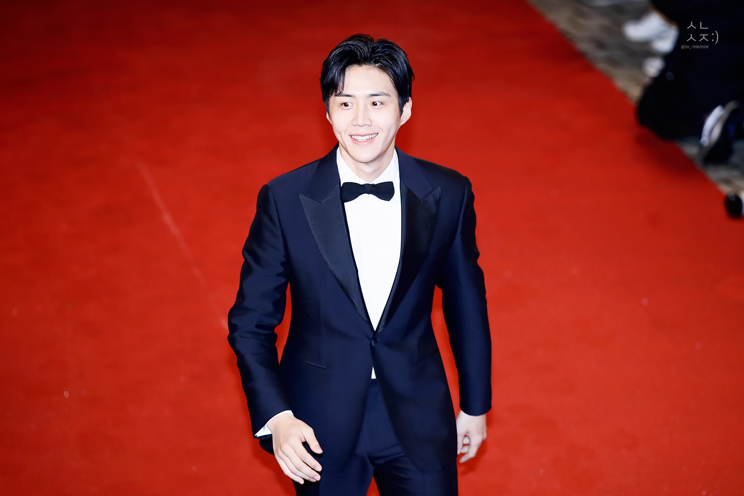 Behind-the-scenes cut of Kim Seonho
