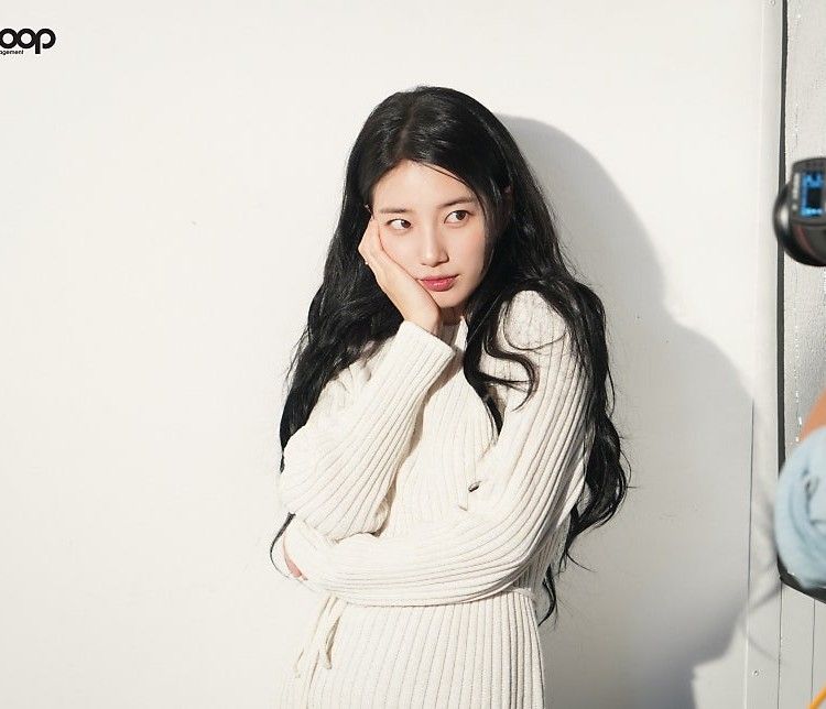 A moment captured by a fan of Bae Suzy