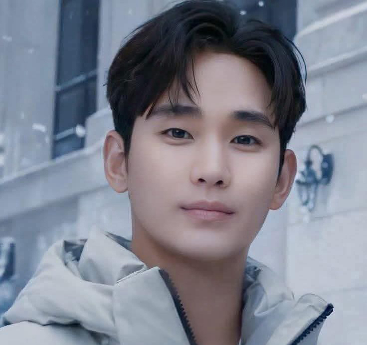 キム・スヒョンの最近の活動ショット