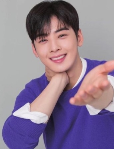 Cuplikan di balik layar dari Cha Eunwoo