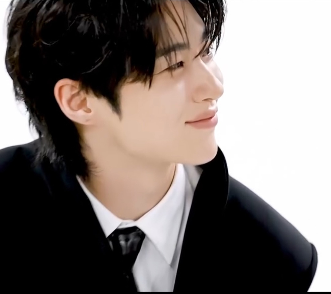 Recent activity shot of Byeon Wooseok