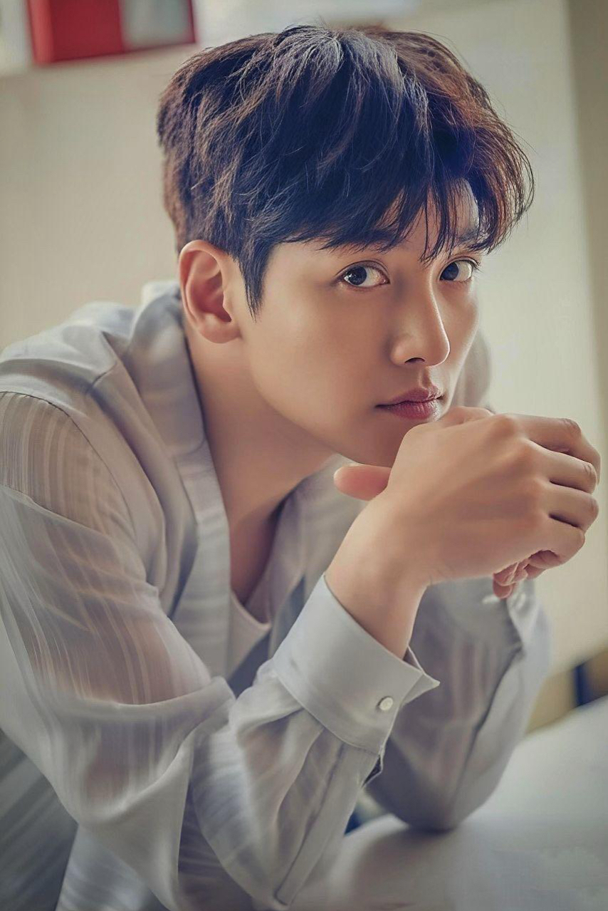 지창욱의 비하인드 컷