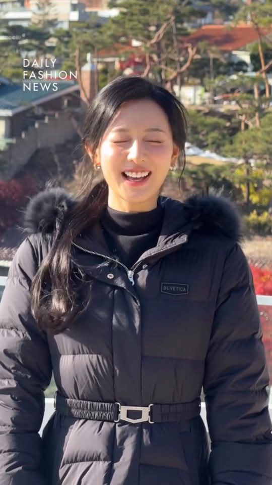 Special wallpaper made by Kim Jiwon's fans