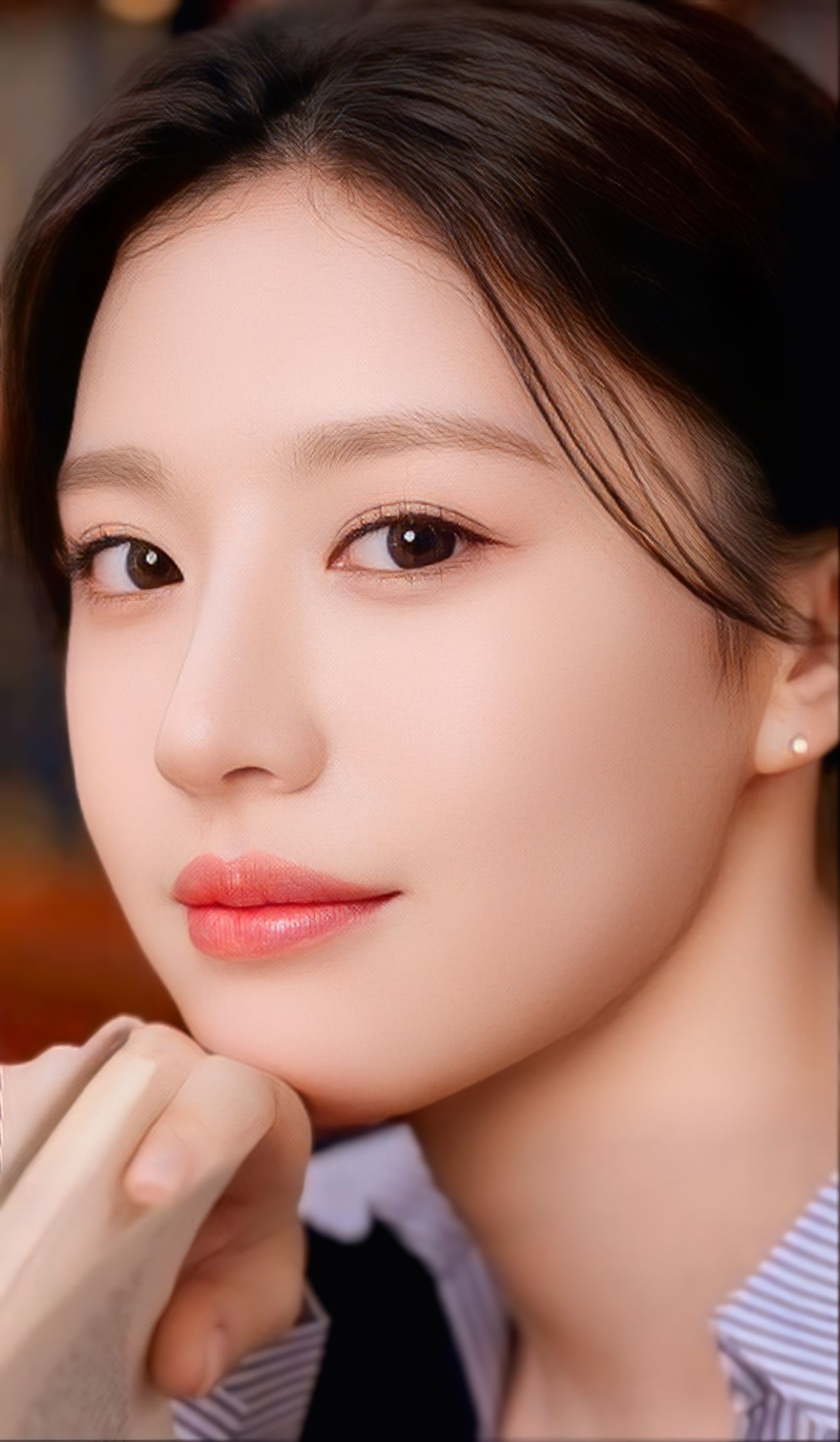 Behind-the-scenes cut of Go Younjung