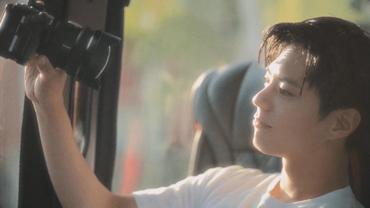 Recent activity shot of Park Bogum