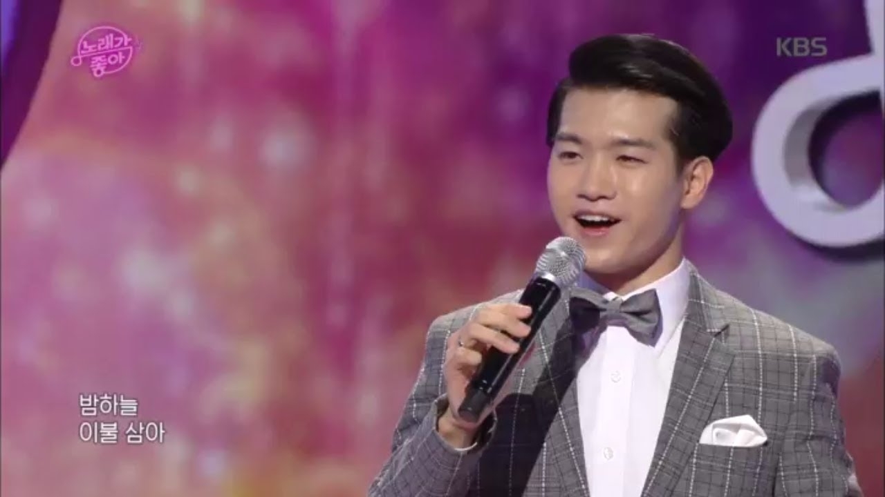 粉丝拍下的赵明燮瞬间