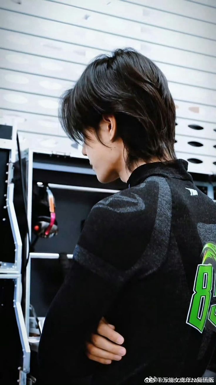 Special wallpaper made by Wang Yibo's fans