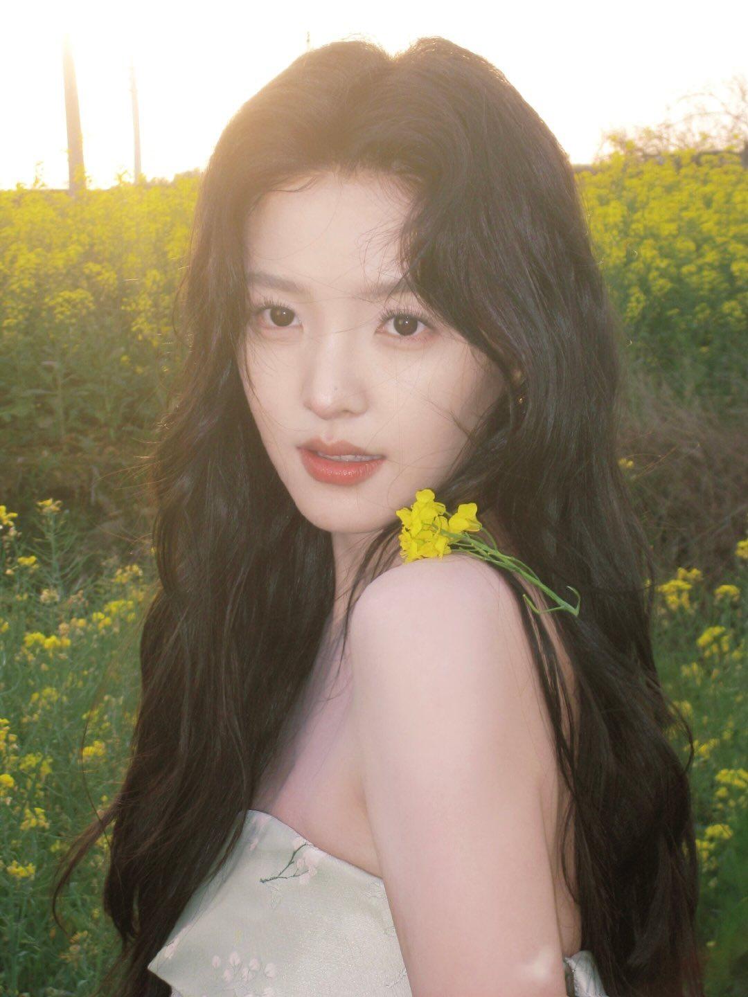Recent activity shot of Zhang Ruonan