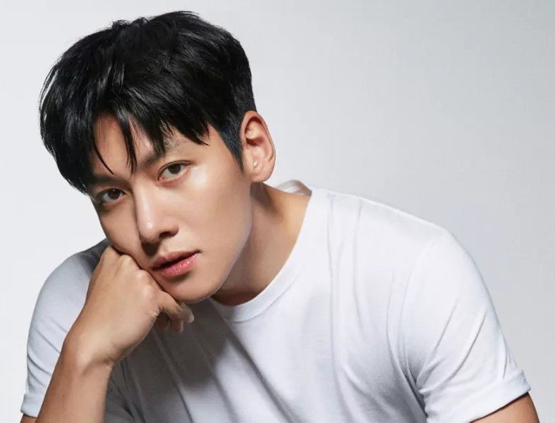 チ・チャンウクの最近の活動ショット