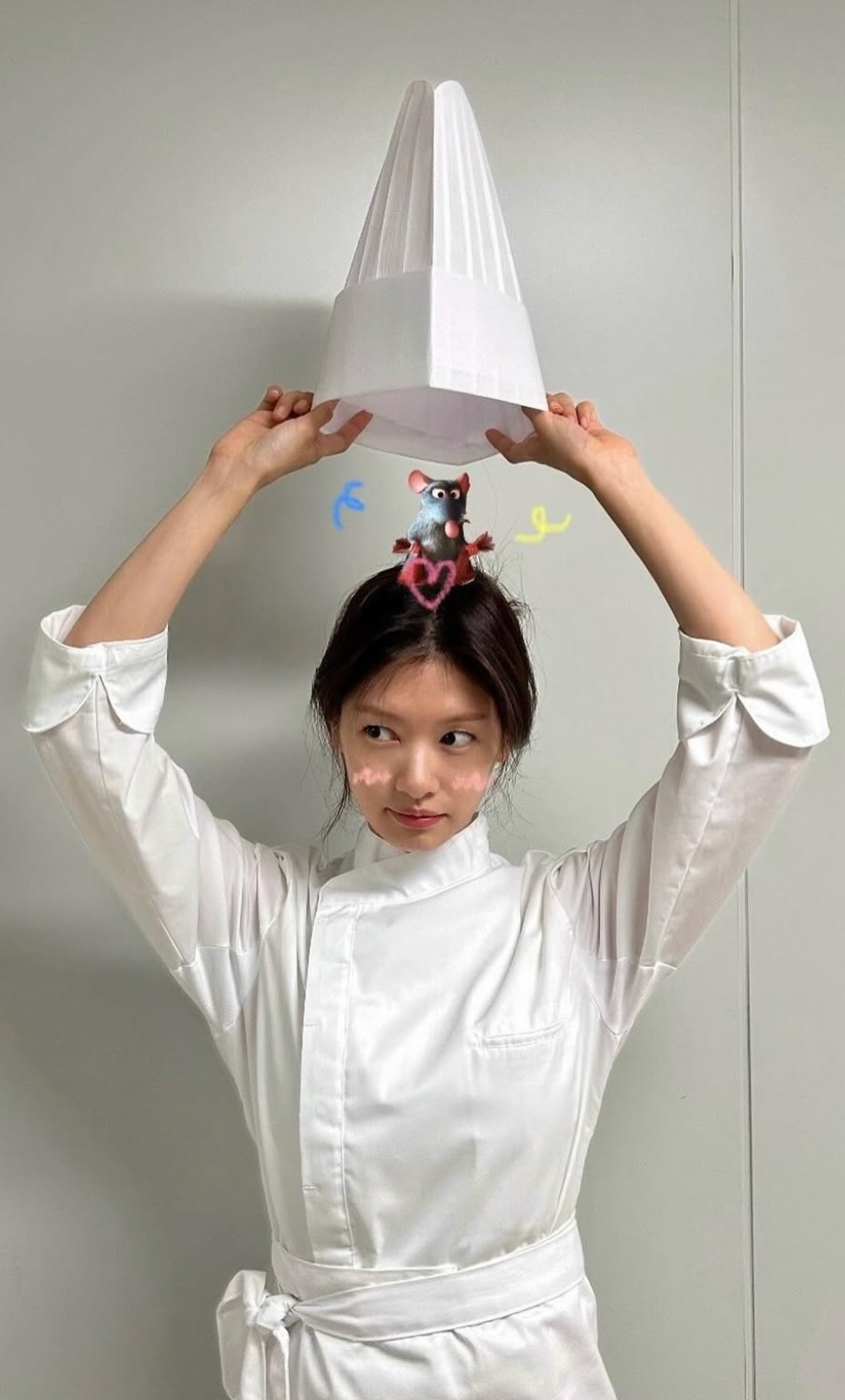 Emotional wallpaper shared by fans for Jung Somin