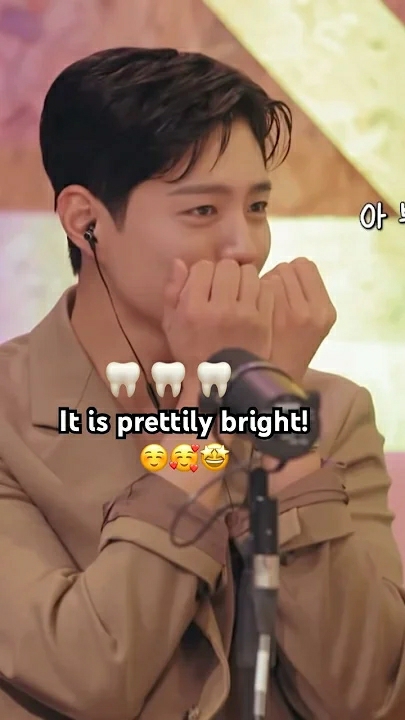 A moment captured by a fan of Park Bogum