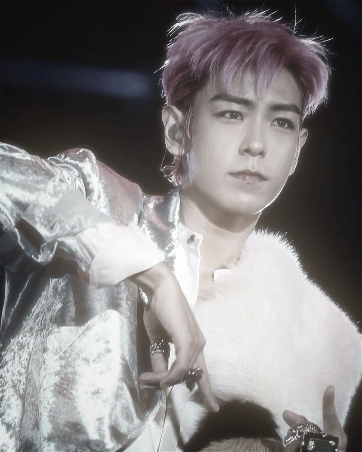 Behind-the-scenes cut of T.O.P