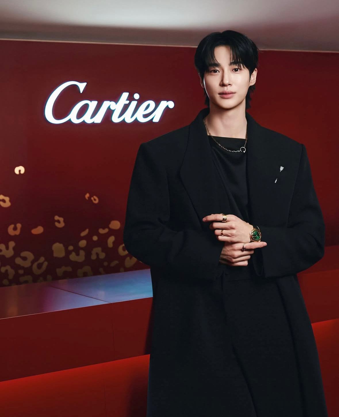 Behind-the-scenes cut of Byeon Wooseok