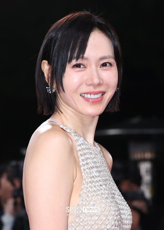 손예진의 최신 사진