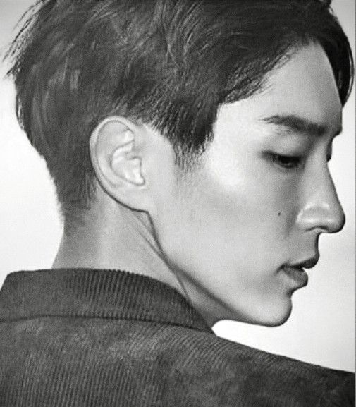 Behind-the-scenes cut of Lee Joongi