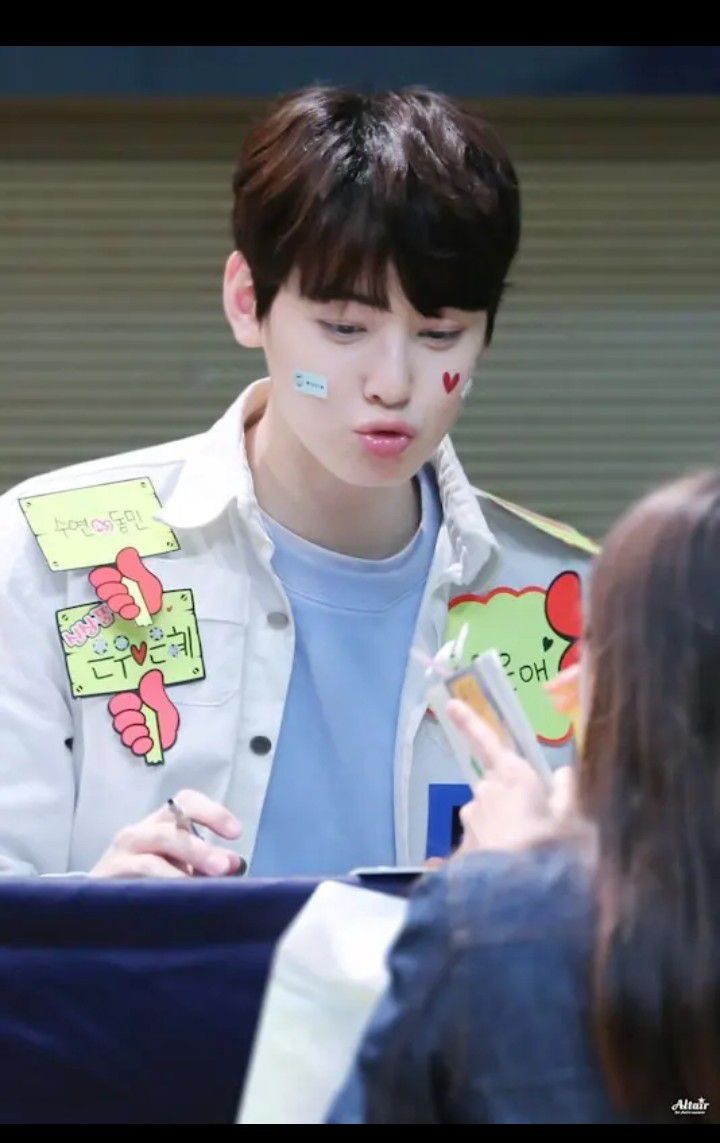 Recent activity shot of Cha Eunwoo