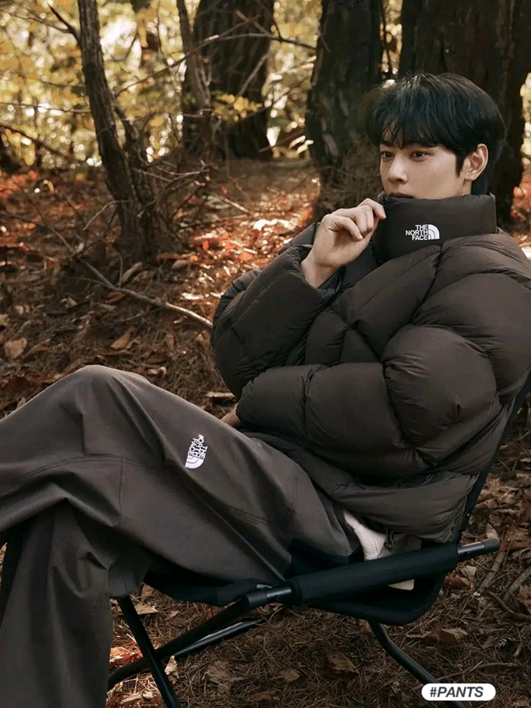 Behind-the-scenes cut of Cha Eunwoo