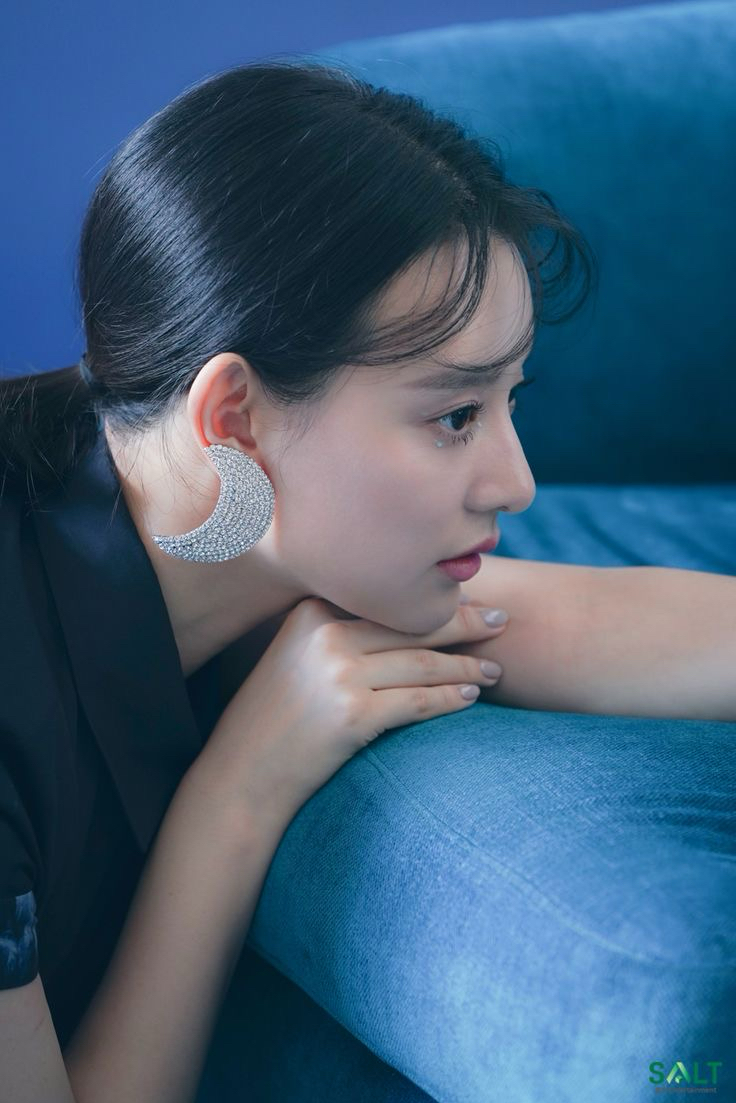 A moment captured by a fan of Kim Jiwon